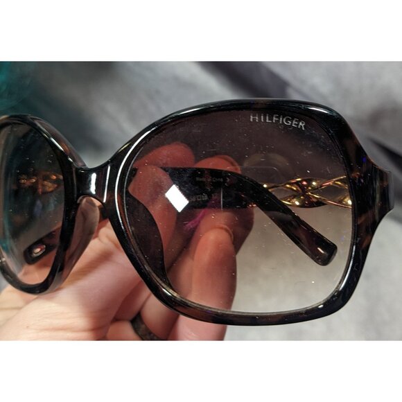 Tommy Hilfiger Preppy Joy WP Tortoise And Gold Twist Sunglesses main image 7